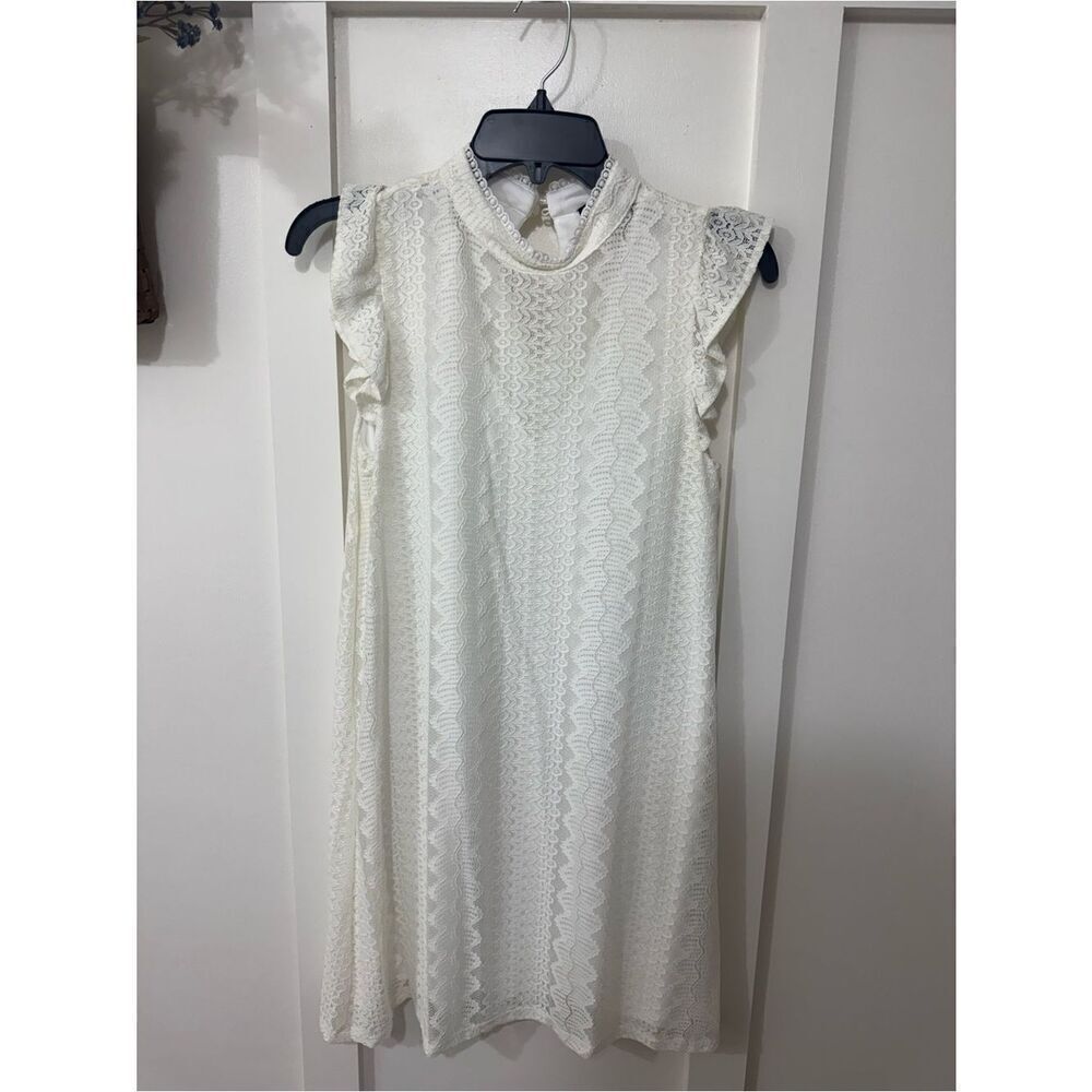 NWT AUW White Lace Dress - Small